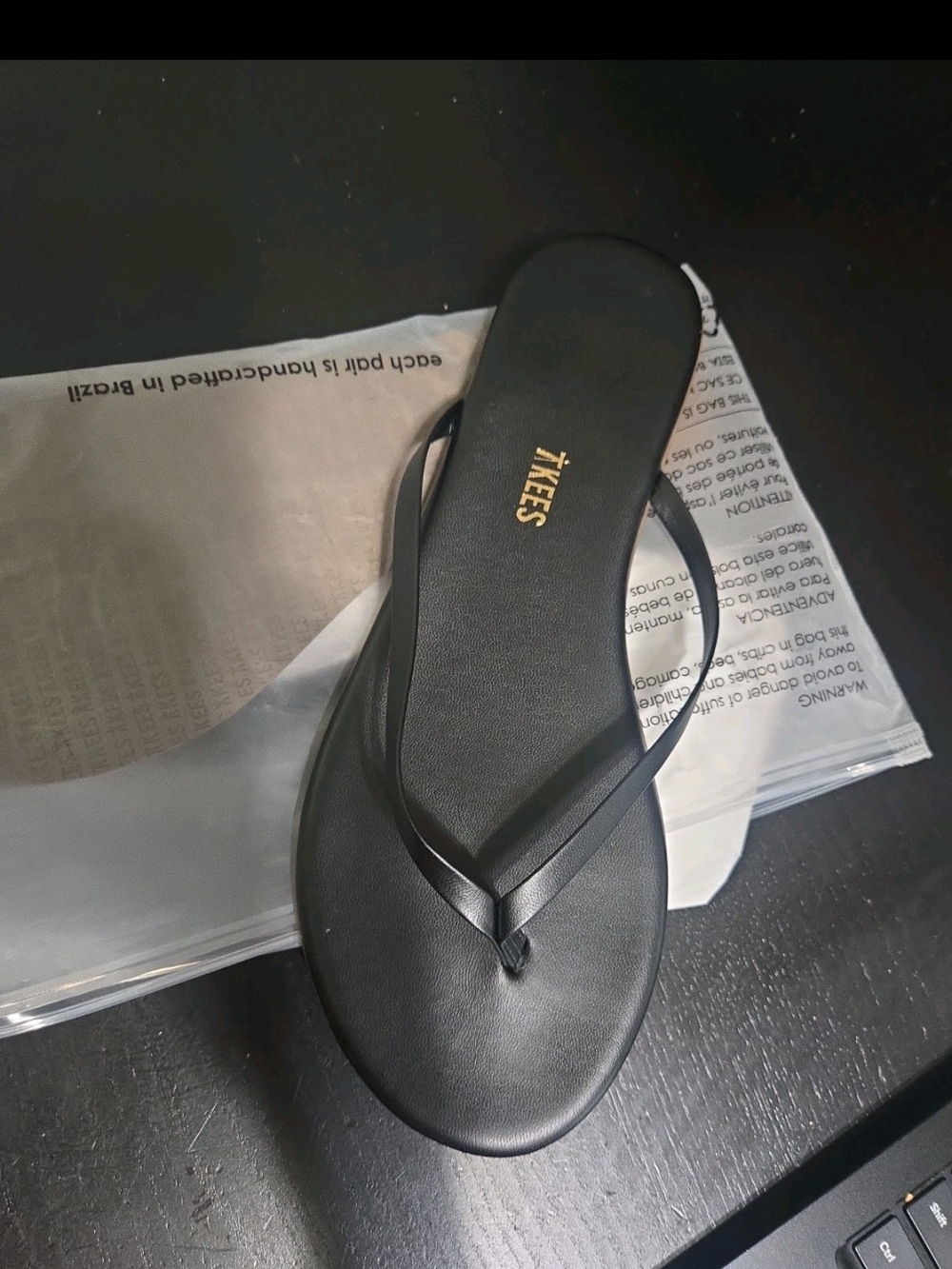 TKEES Black Slim Strap Flip Sandal size 10